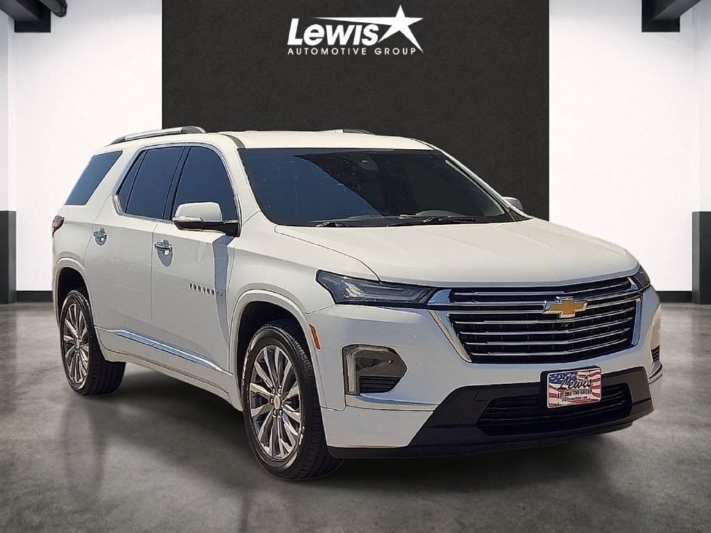Used 2023 Chevrolet Traverse Premier FWD image 6