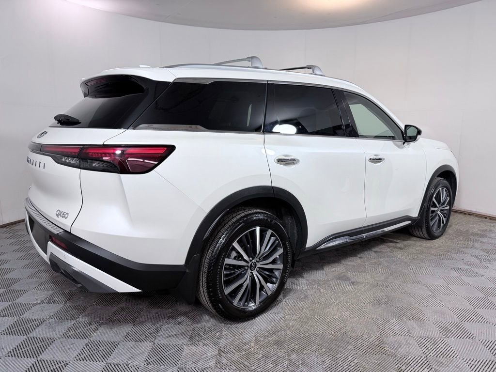 Used 2023 INFINITI QX60 Sensory w/ Cargo Package image 7