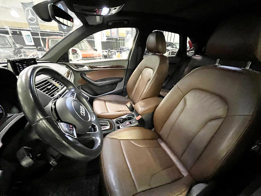 Used 2017 Audi Q3 2.0T Prestige w/ Prestige Package image 10