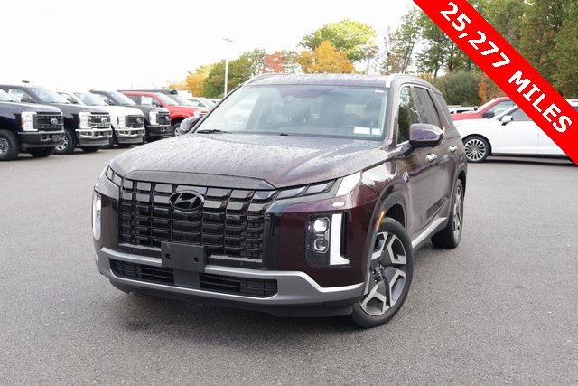 Used 2023 Hyundai Palisade Limited w/ Cargo Package