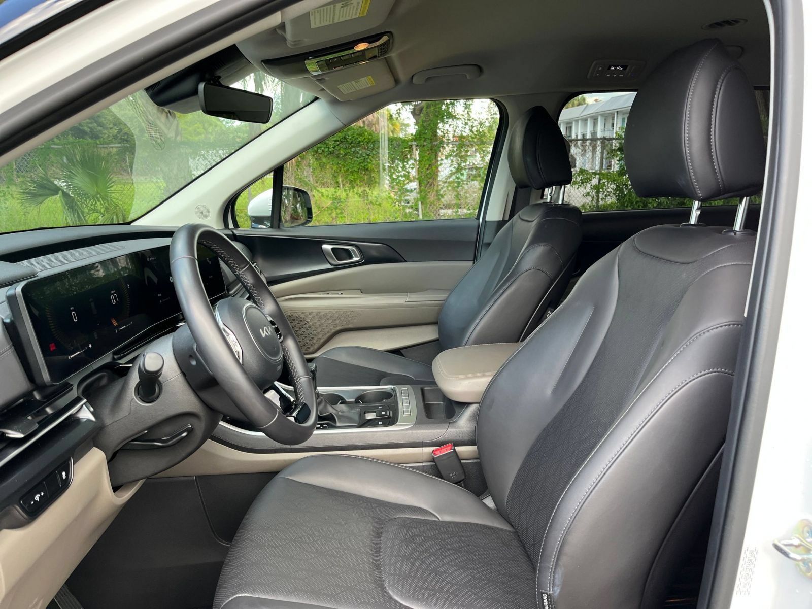 Used 2026 Kia Carnival FWD image 26