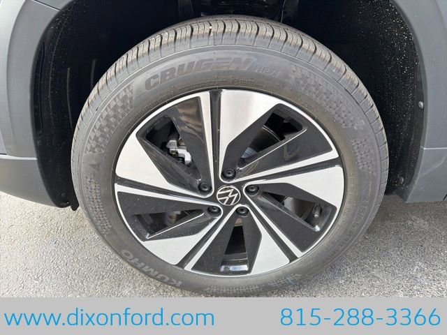 New 2026 Volkswagen Taos SE image 27