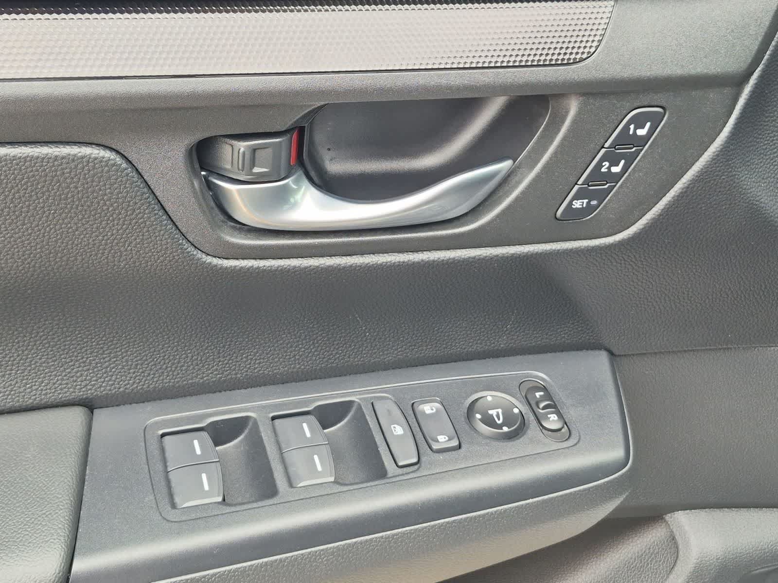 Used 2025 Honda CR-V Sport-L image 23