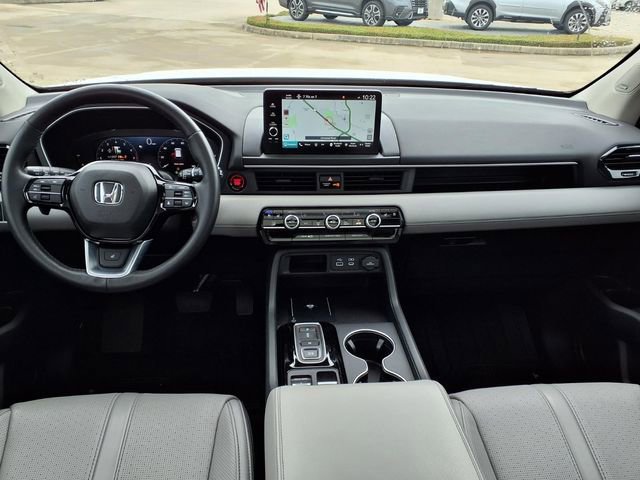 Used 2025 Honda Pilot Elite image 5