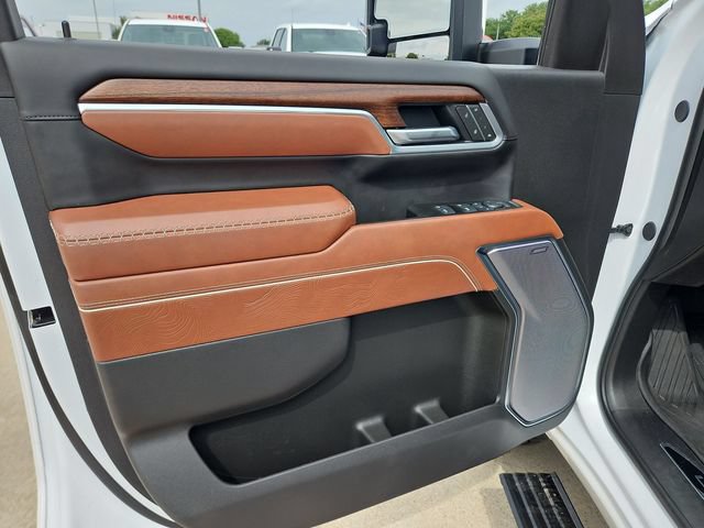 Used 2025 GMC Sierra 2500 Denali Ultimate AWD/4WD image 23