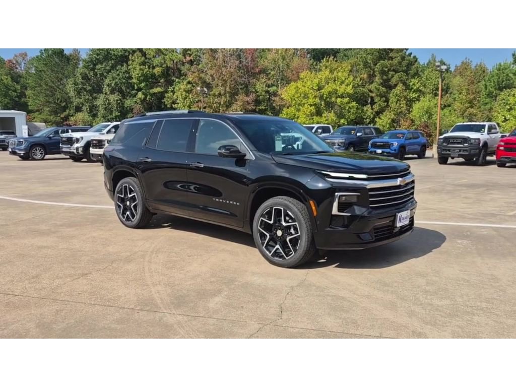 New 2026 Chevrolet Traverse High Country image 2