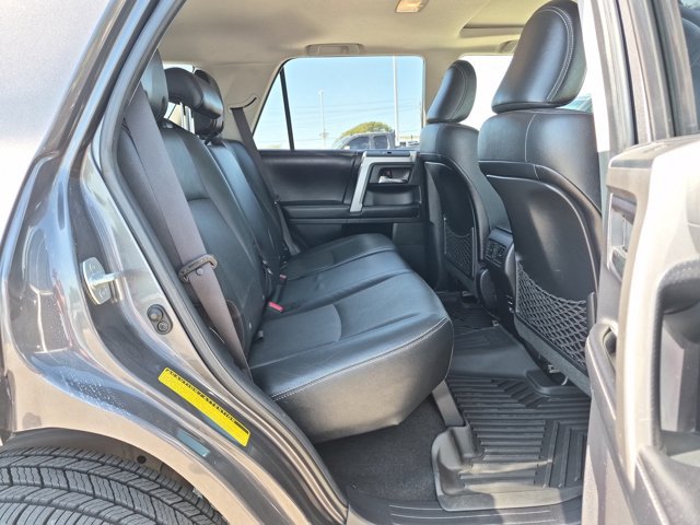Used 2015 Toyota 4Runner Limited AWD/4WD image 17