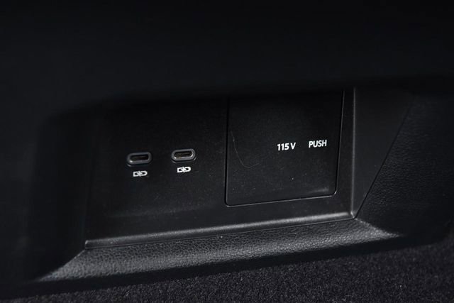 Used 2023 Volkswagen Atlas Cross Sport SE w/ Panoramic Sunroof Package image 24