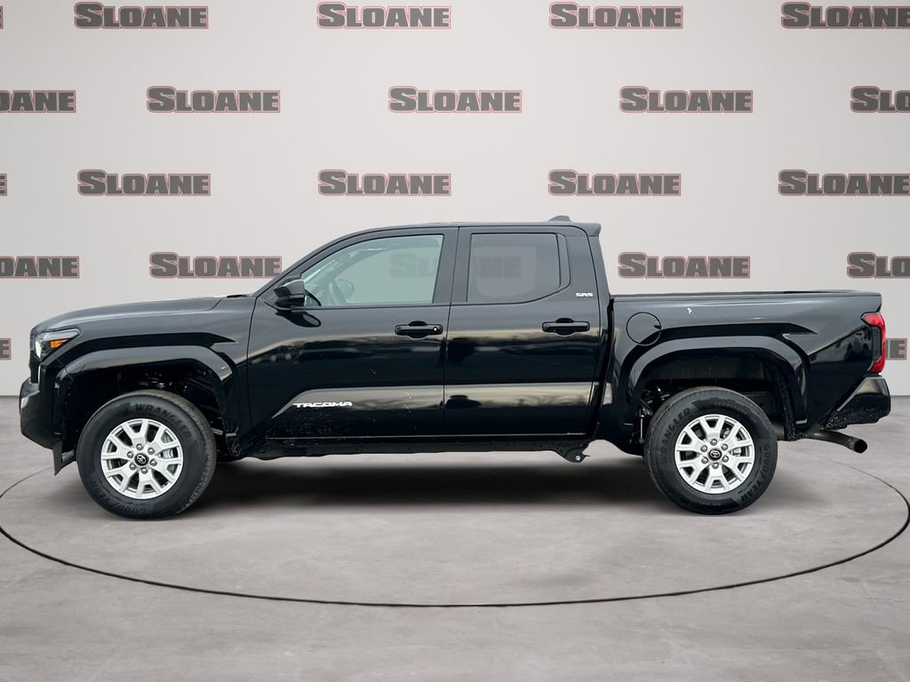 Used 2025 Toyota Tacoma SR5 image 2