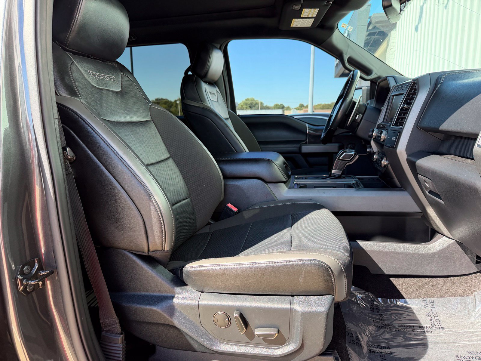 Used 2020 Ford F150 Raptor w/ Equipment Group 802A Luxury AWD/4WD image 35