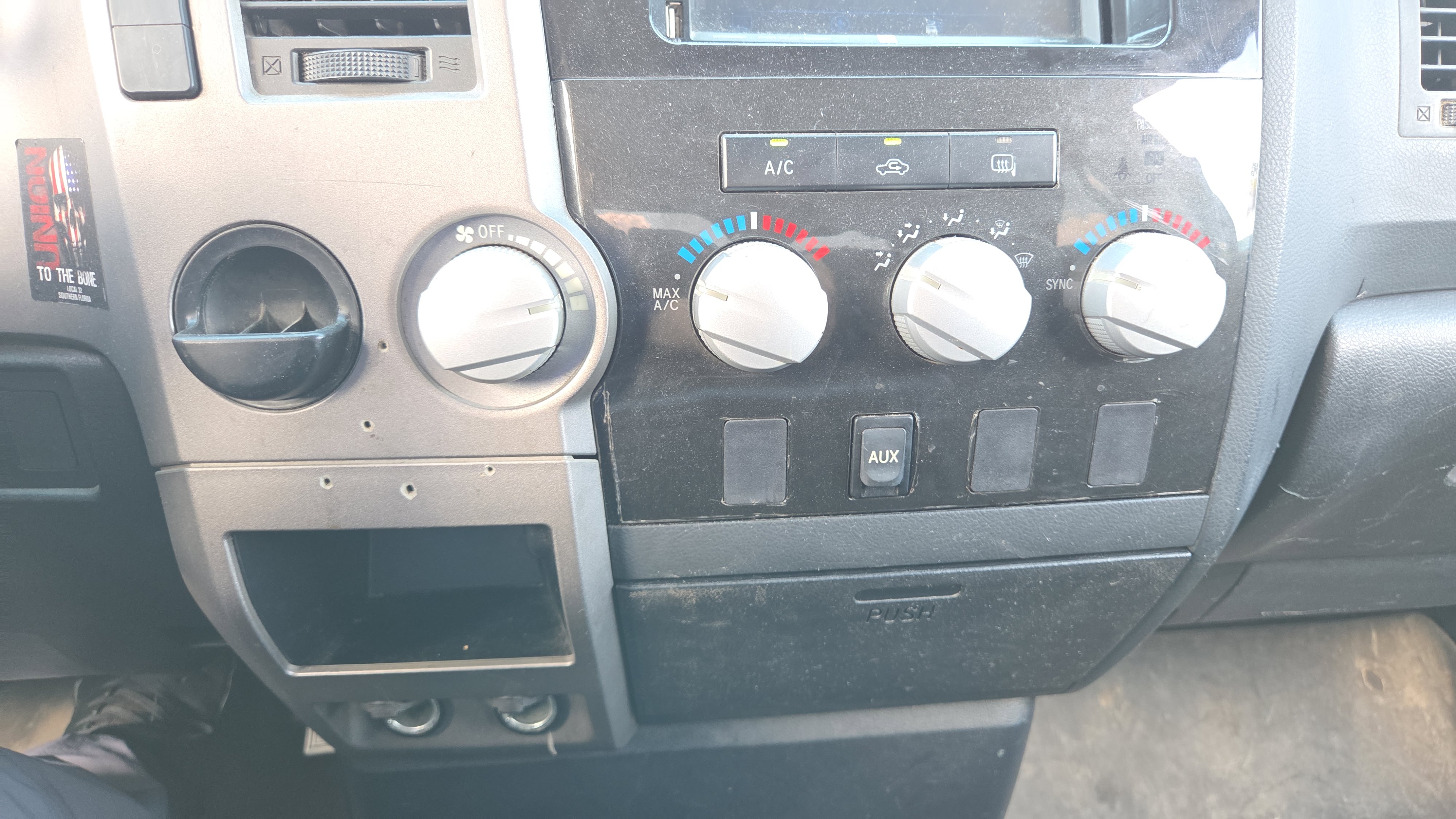 Used 2013 Toyota Tundra 2WD Double Cab image 26