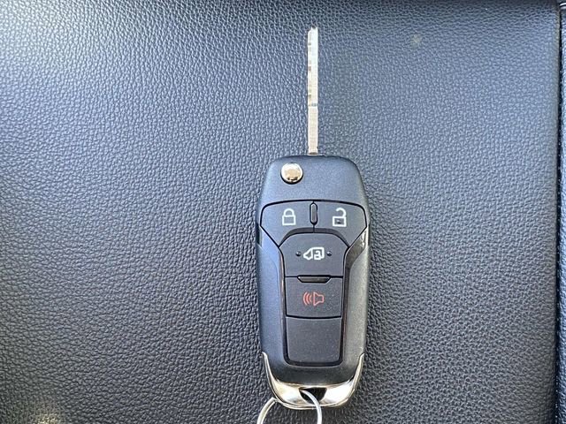 New 2023 Ford E-Transit RWD image 28