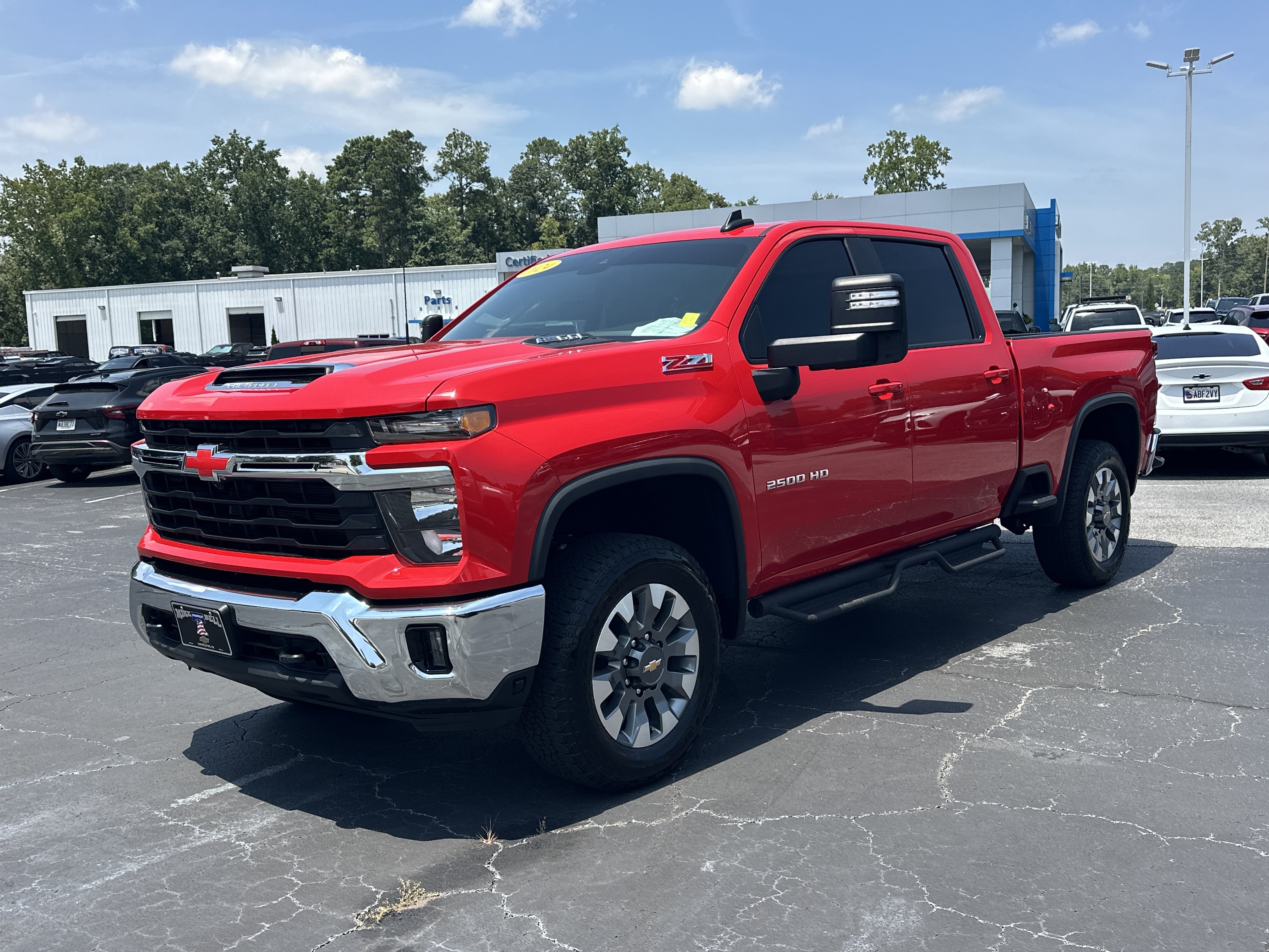 Used 2024 Chevrolet Silverado 2500 LT w/ All Star Edition AWD/4WD image 4