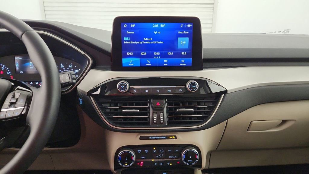 Used 2022 Ford Escape SEL image 13