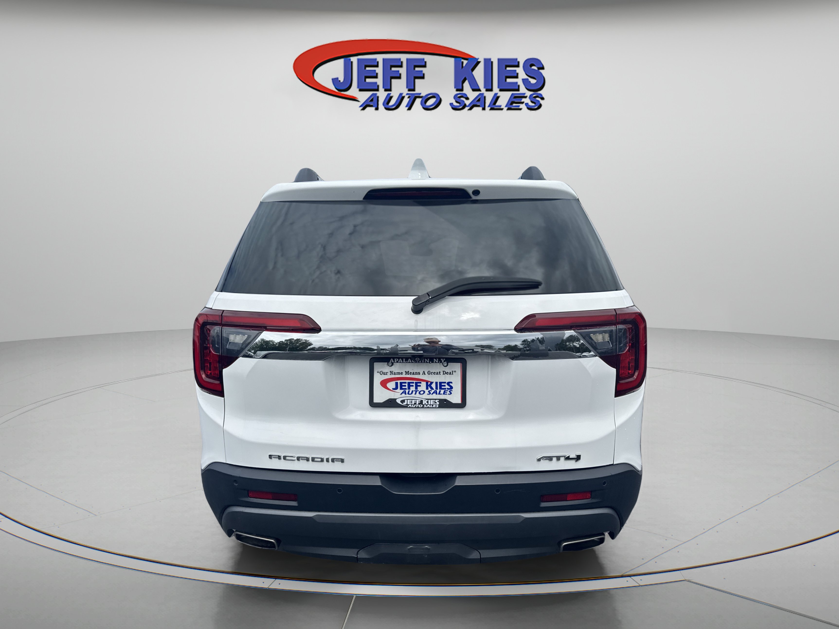 Used 2021 GMC Acadia AT4 w/ Trailering Package AWD/4WD image 6