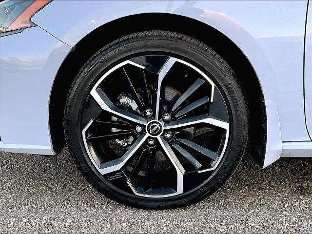 Certified 2024 Nissan Altima 2.5 SR image 7