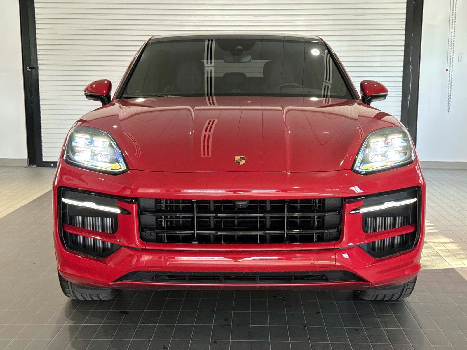 Certified 2025 Porsche Cayenne GTS image 9