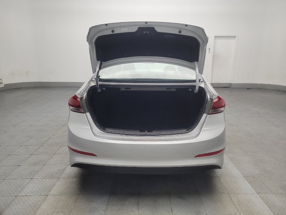 Used 2018 Hyundai Elantra SE image 29