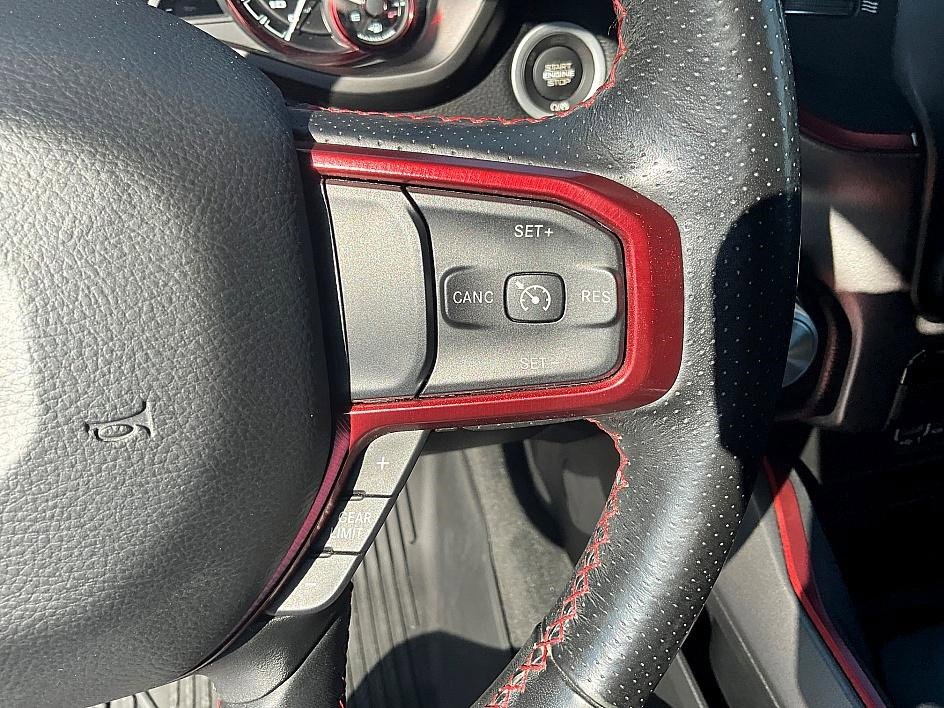 Used 2020 RAM 1500 Rebel image 32