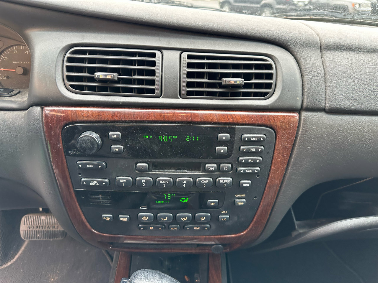 Used 2003 Ford Taurus SEL image 16