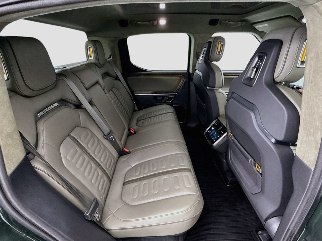 Used 2023 Rivian R1T Adventure Dual AWD/4WD image 22
