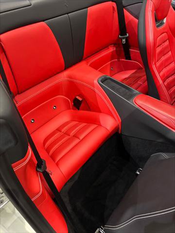 Used 2019 Ferrari Portofino RWD image 15