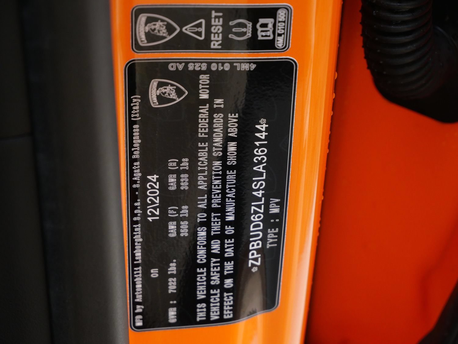 Used 2025 Lamborghini Urus S AWD/4WD image 29
