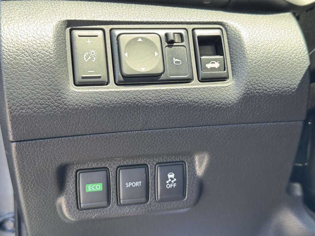 Used 2017 Nissan Sentra S FWD image 11