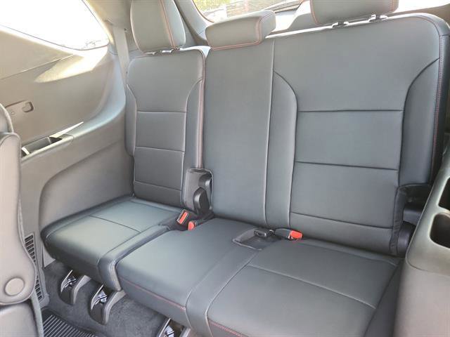 New 2026 Chevrolet Traverse Z71 w/ Enhanced Driving Package image 11