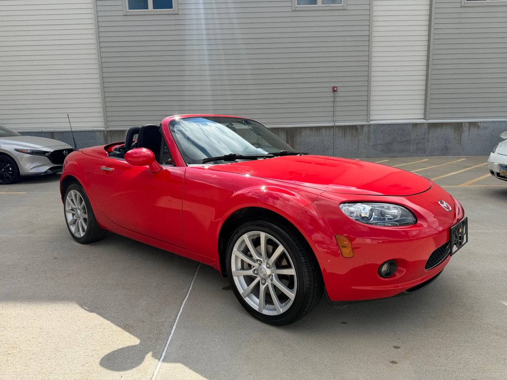 Used 2008 MAZDA MX-5 Miata Touring RWD image 1