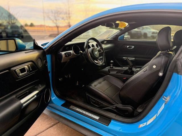 Used 2022 Ford Mustang GT Premium image 16