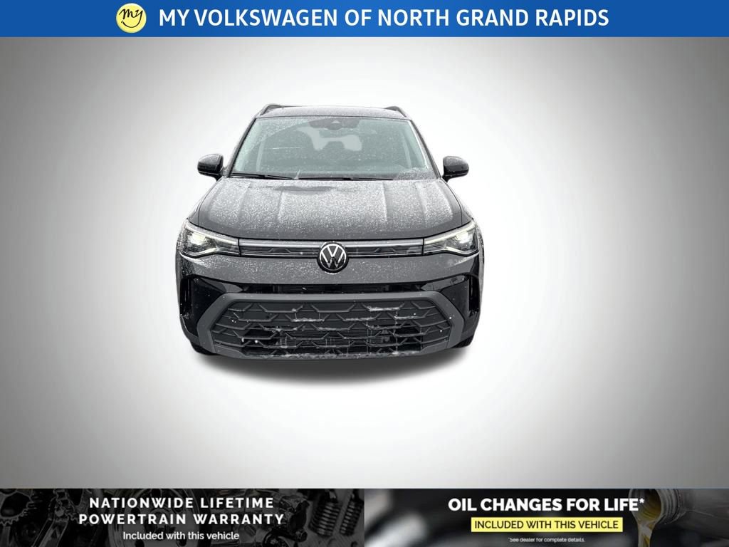 New 2026 Volkswagen Taos SE image 8