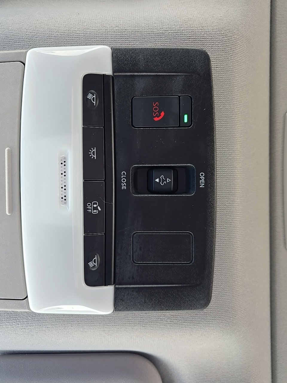 Used 2024 Nissan Sentra SR w/ SR Premium Package image 27