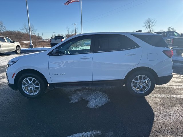 Used 2023 Chevrolet Equinox LS w/ LS Convenience Package image 6