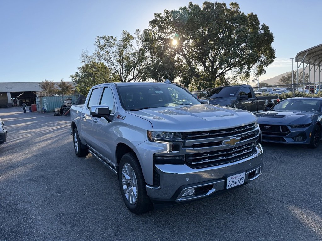 Used 2022 Chevrolet Silverado 1500 LTZ w/ LTZ Premium Package image 2