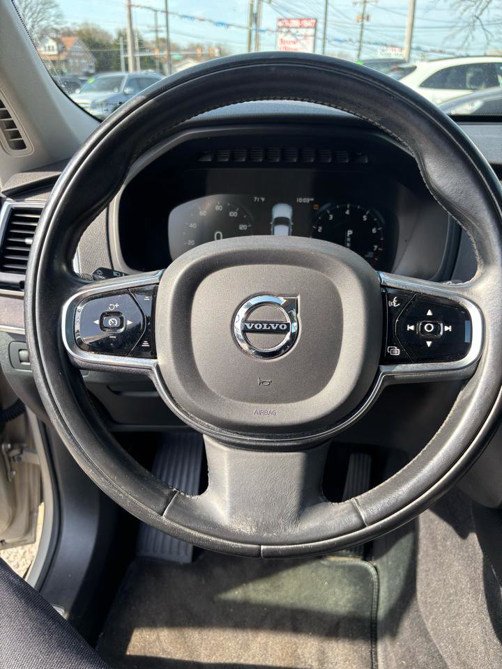 Used 2016 Volvo XC90 T6 Momentum w/ Momentum Plus Package image 9