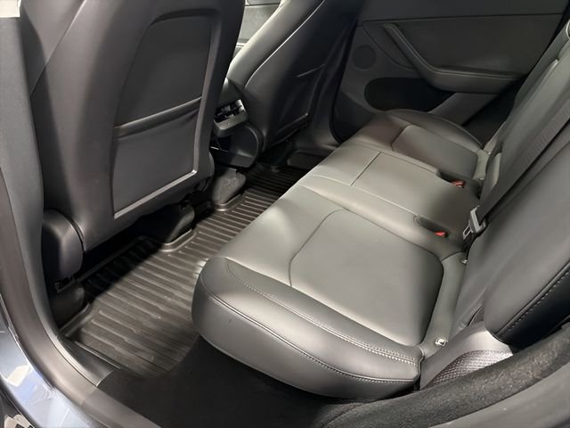 Used 2023 Tesla Model Y Long Range image 26