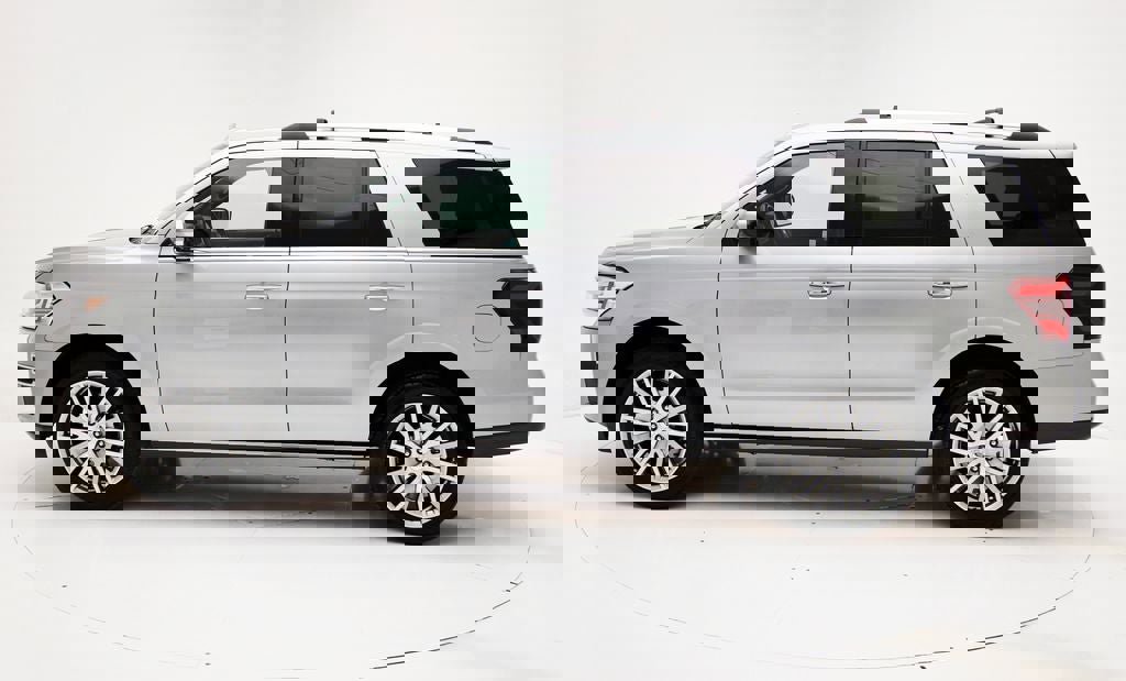 Used 2024 Ford Expedition Limited image 6