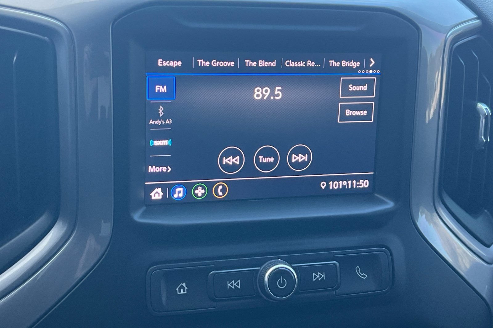 Used 2022 Chevrolet Silverado 1500 Custom w/ LPO, Dark Essentials Package AWD/4WD image 14