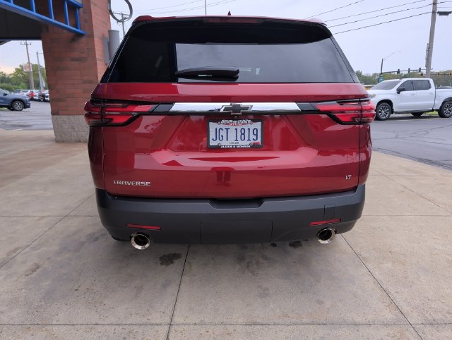 Used 2023 Chevrolet Traverse LT FWD image 7