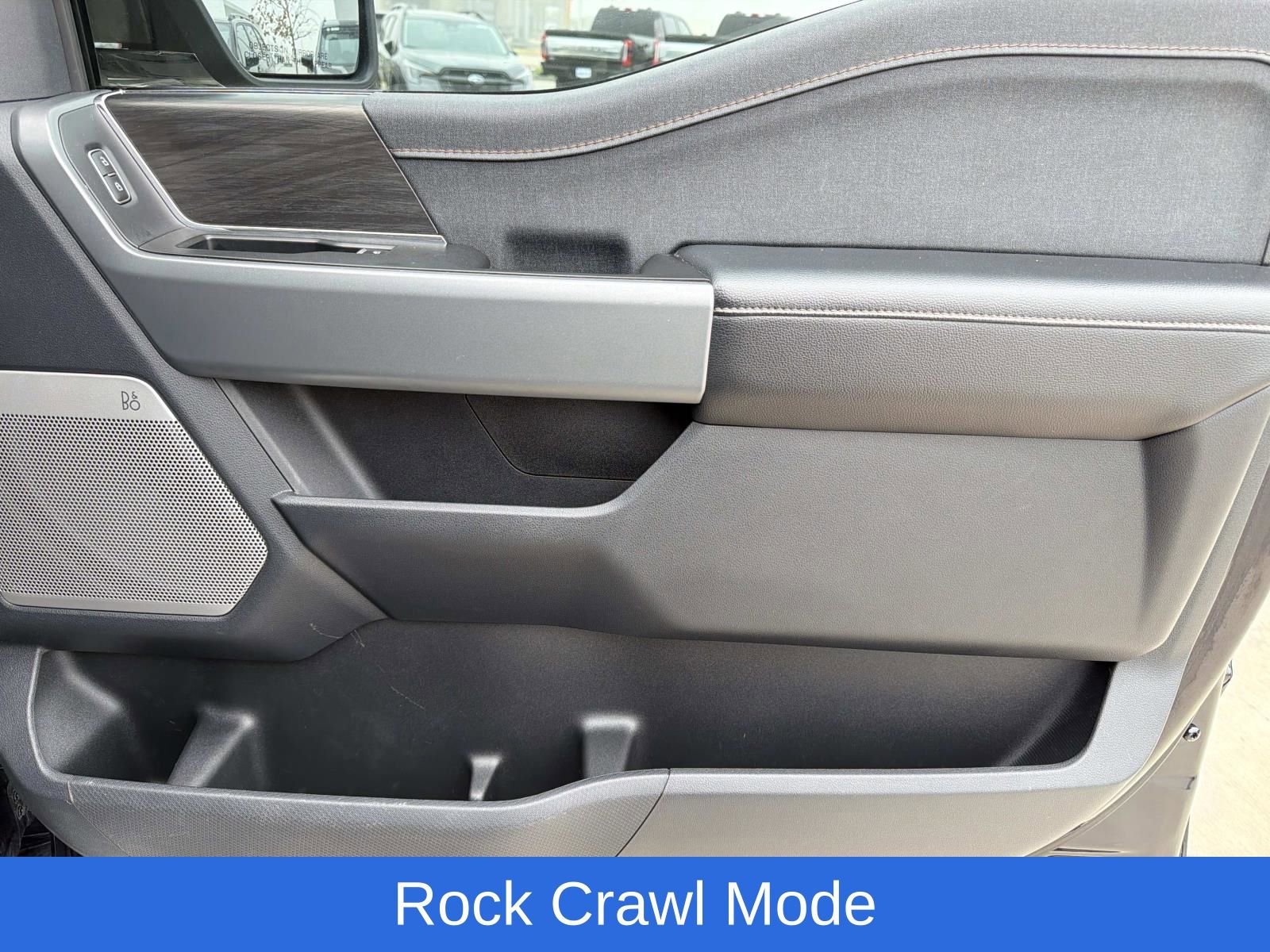 Used 2024 Ford F150 Lariat w/ FX4 Off-Road Package image 8