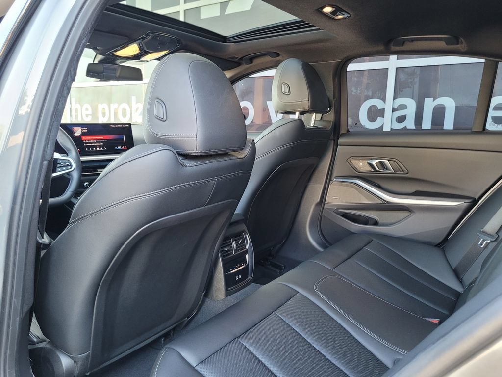 Used 2025 BMW M340i w/ Premium Package RWD image 15