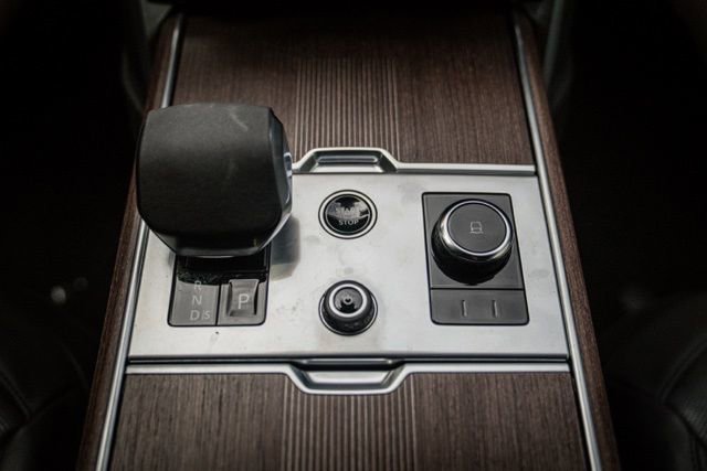 Used 2023 Land Rover Range Rover Long Wheelbase Autobiography image 42