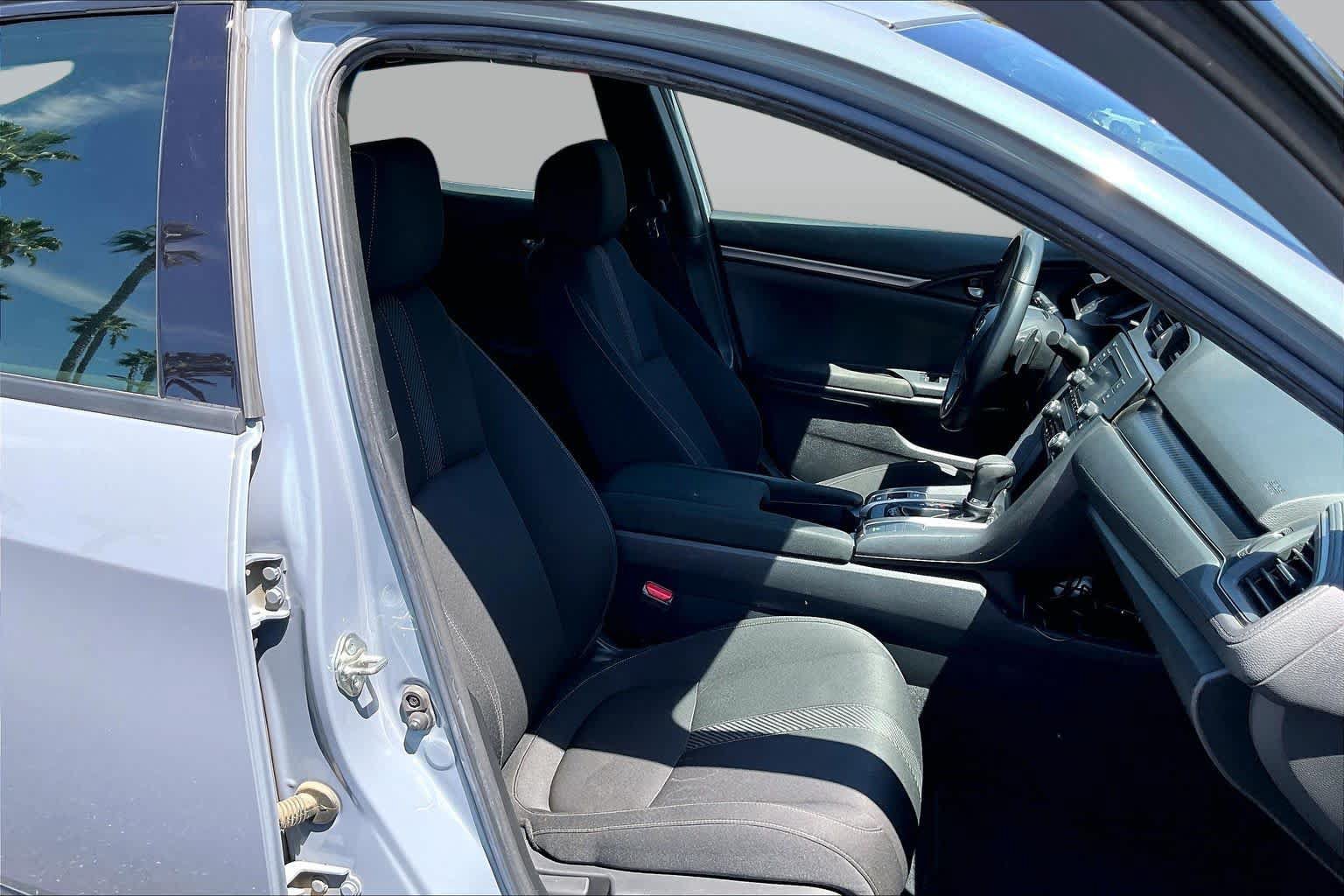 Used 2019 Honda Civic Sport image 8