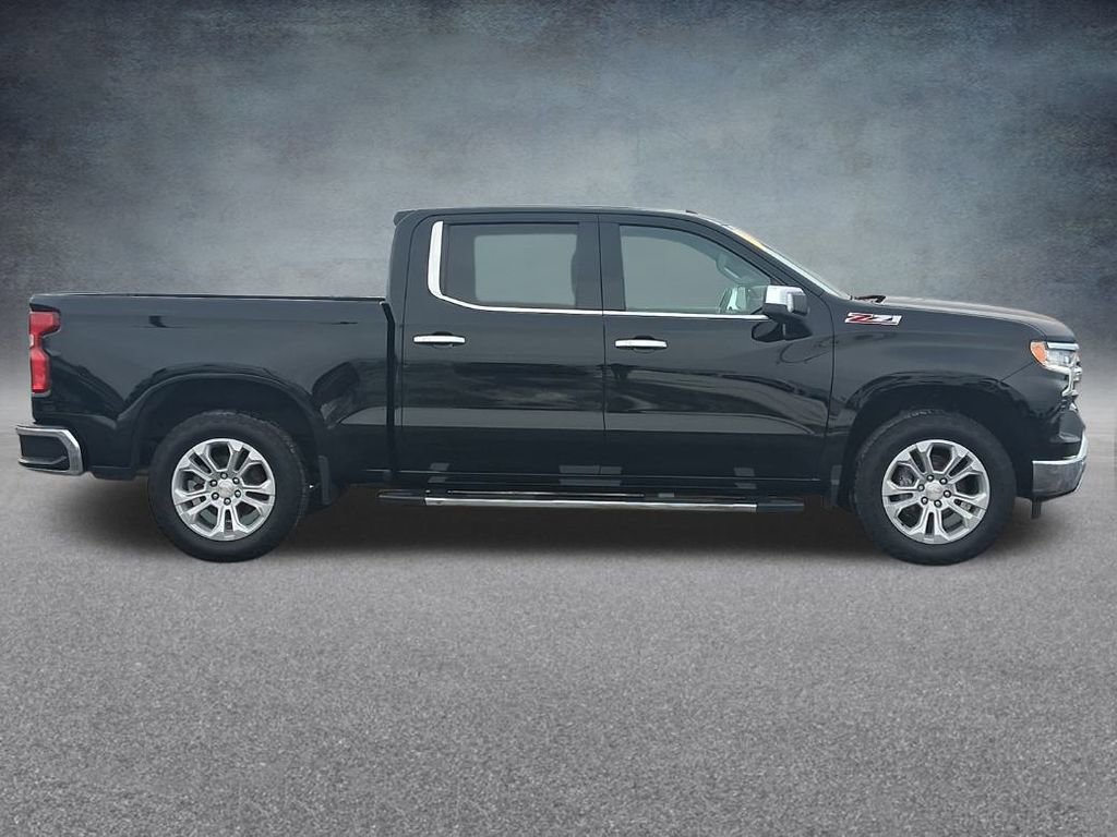 Used 2022 Chevrolet Silverado 1500 LTZ image 6