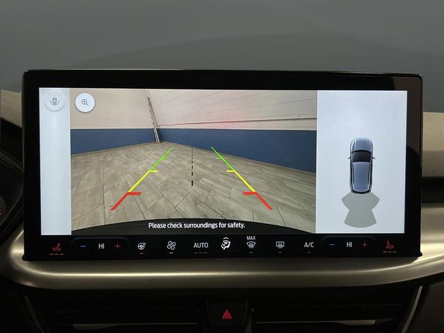 Used 2024 Ford Escape SE image 10