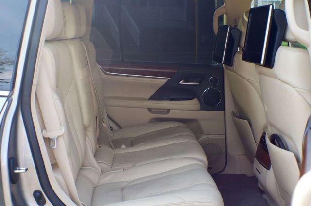 Used 2018 Lexus LX 570 4WD w/ Luxury Package image 56