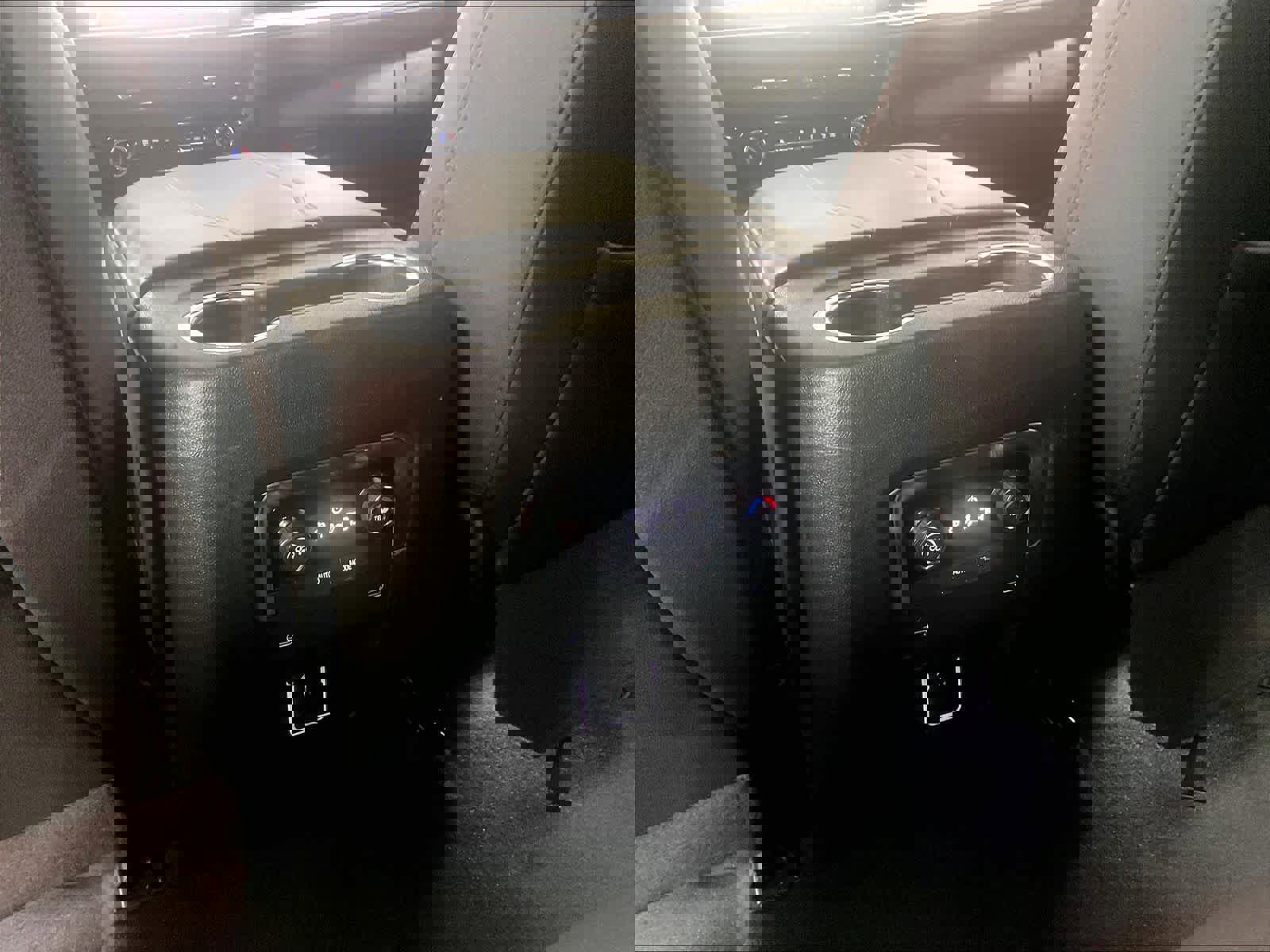 Used 2025 Chevrolet Tahoe LT image 28