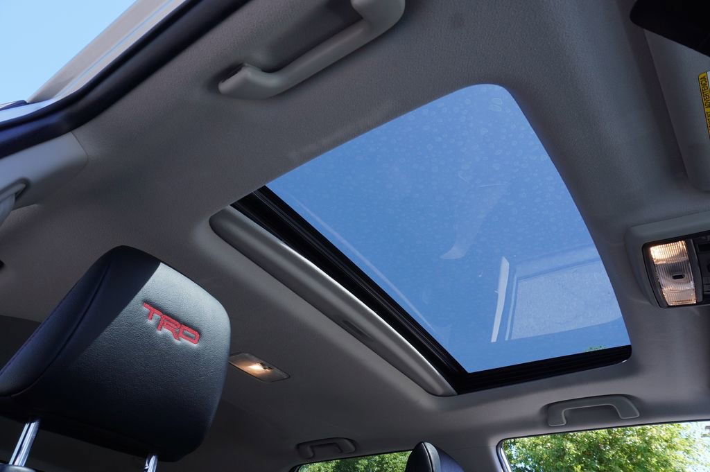 Used 2022 Toyota 4Runner TRD Off-Road Premium w/ Moonroof Package AWD/4WD image 13