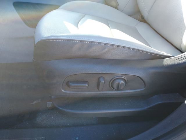 Certified 2023 GMC Terrain SLT image 15